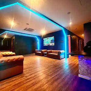Arena Esports @ Orchard